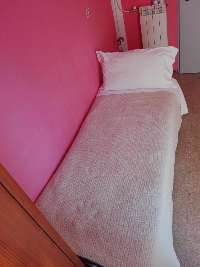 רימיני Hotel Villa Lorena מראה חיצוני תמונה