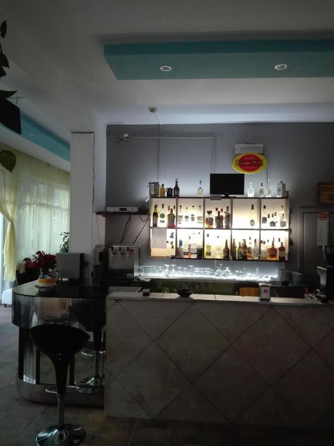 רימיני Hotel Villa Lorena מראה חיצוני תמונה