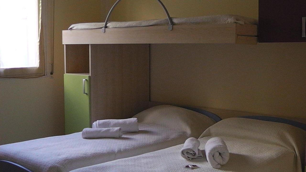 רימיני Hotel Villa Lorena חדר תמונה