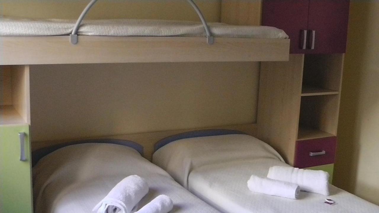רימיני Hotel Villa Lorena חדר תמונה
