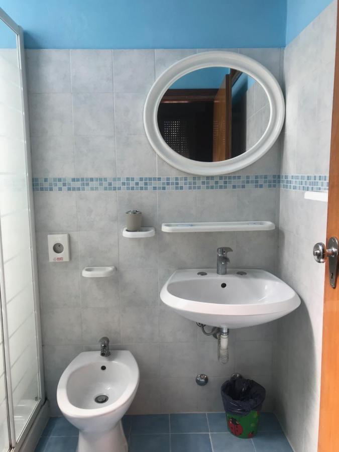 רימיני Hotel Villa Lorena מראה חיצוני תמונה